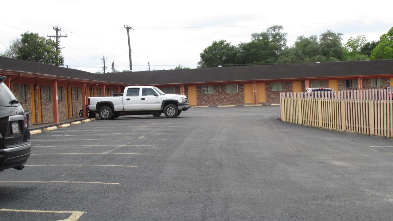 Sportsman'S Motel Eagle Lake 외부 사진
