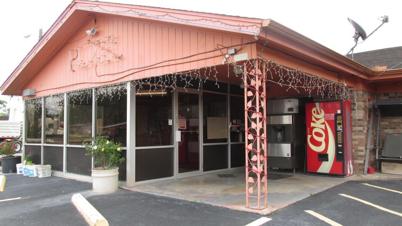 Sportsman'S Motel Eagle Lake 외부 사진